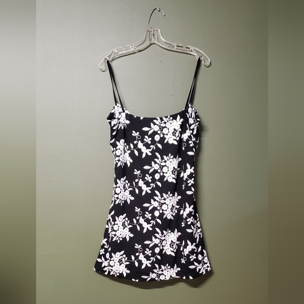 Black Floral Spaghetti Strap Mini Dress – Elegant & Flirty